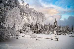 Hoher Schwarzwald nach starkem Schneefall