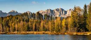 Schwarzsee mit den Wilder Kaiser in Hintergrund
