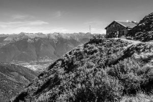 Hütte bei Monte Tamaro